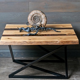 Скульптура с&nbsp;аммонитомАрма