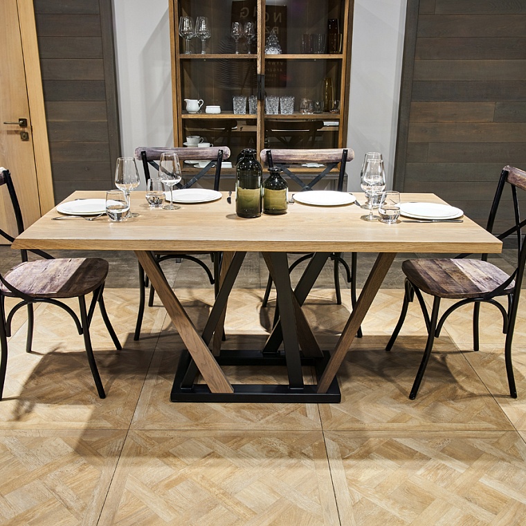 Ostyum - Dining table